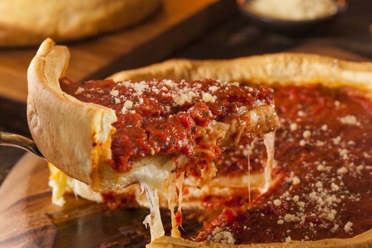 famous deep dish pizza chicago
